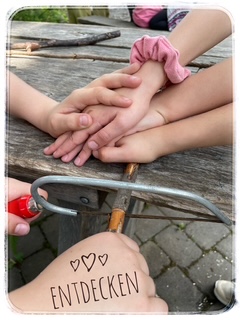 Abenteuerdorf 4 https://www.chronik-schuellar-wemlighausen.de/wp-content/uploads/2025/11/Abenteuerdorf-4.jpg