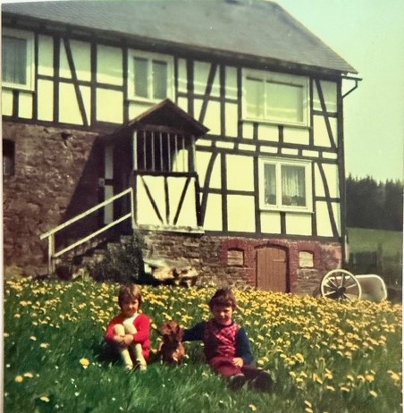 Luise und Bettina Kroh, ca. 1976