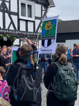 Treffen bei Enes Treffen bei Enes